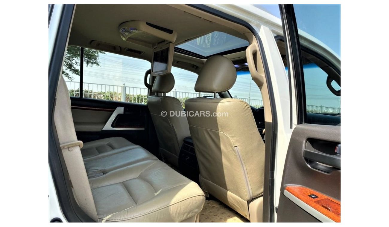 Toyota Land Cruiser TOYOTA LAND CRUISER 2008 GULF SPACE V8 FULL OPTIONS