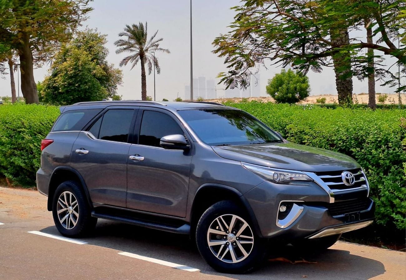 Toyota Fortuner VXR 1442-Monthly For 3 Years I GCC | V6 , Full Option