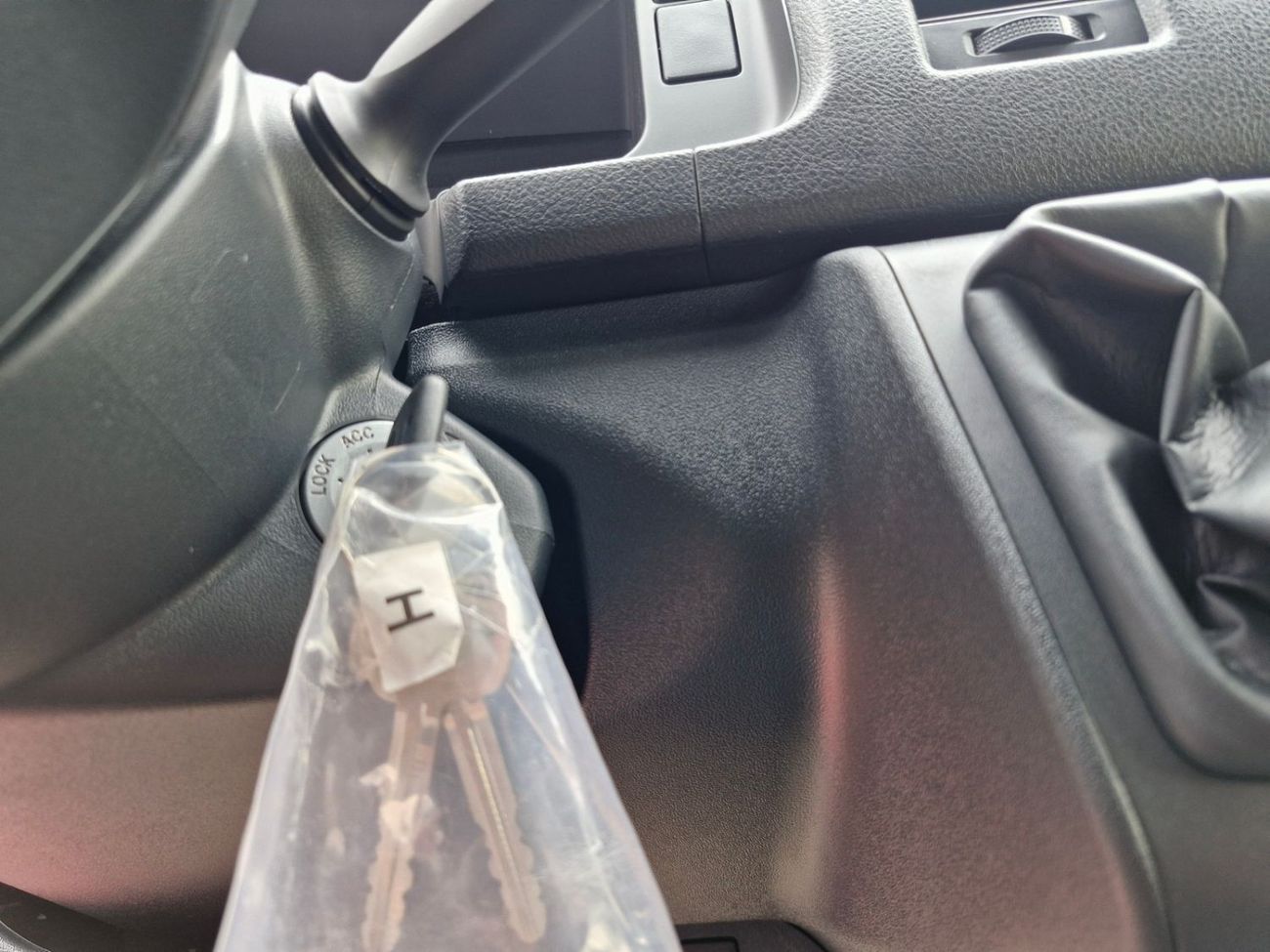 Toyota Hiace 2025 TOYOTA HIACE HIGH ROOF M/T 2.7L PETROL PANEL VAN BRAND NEW 0KM