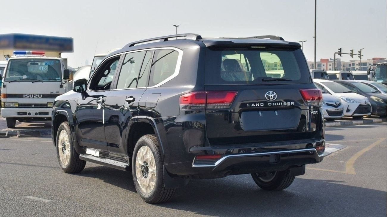 Toyota Land Cruiser VXR Toyota Land Cruiser VXR 3.3L Diesel 2025