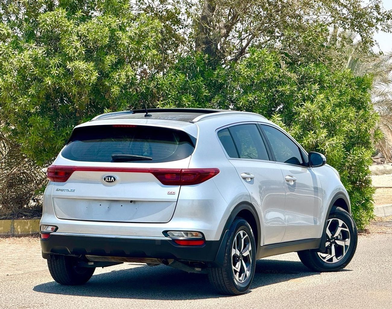 كيا سبورتيج Top 1.6L 920-Monthly l GCC l Panoramic, Cruise, 1.6L l Accident Free