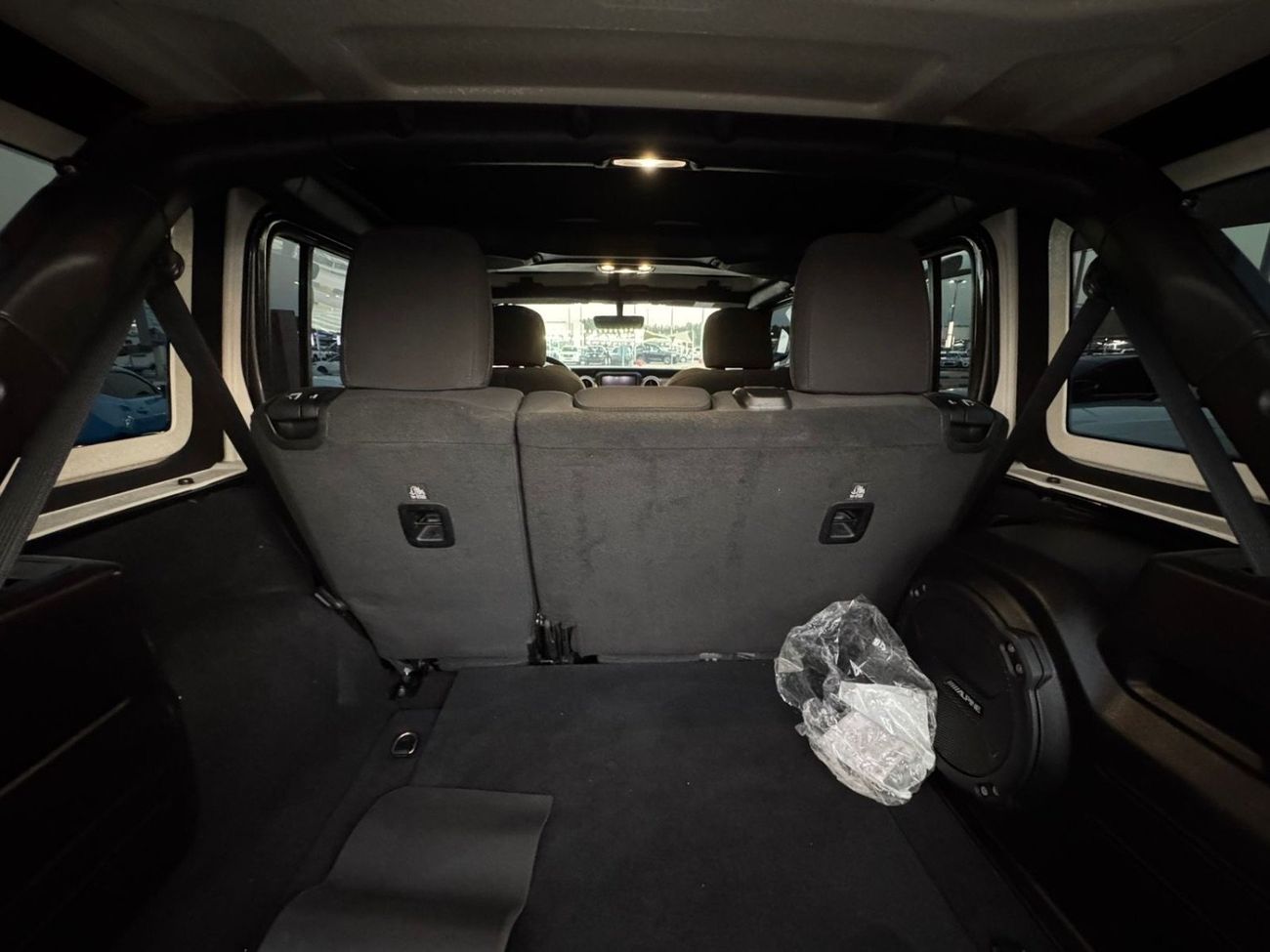 جيب رانجلر Sahara 3.6L A/T (5 Seater)