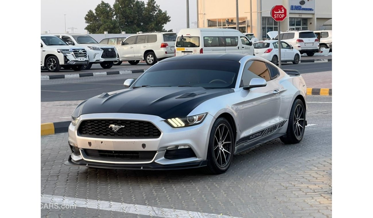 Ford Mustang Ford Mustang modil 2015V6 full option in good condition