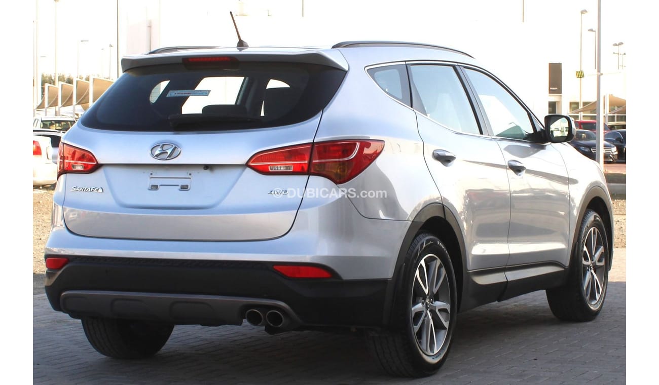 Hyundai Santa Fe GL Hyundai Santa Fe 2014 GCC, in excellent condition