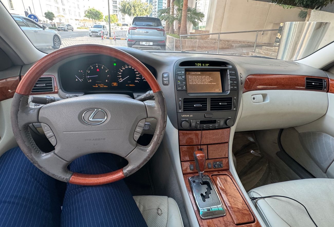 لكزس LS 430