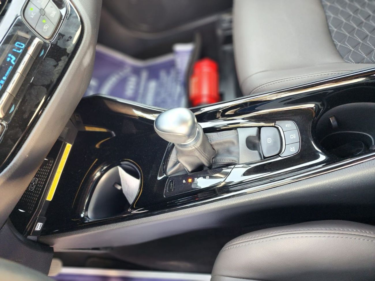 Toyota CHR TOYOTA C-HR 2022 FULL OPTION