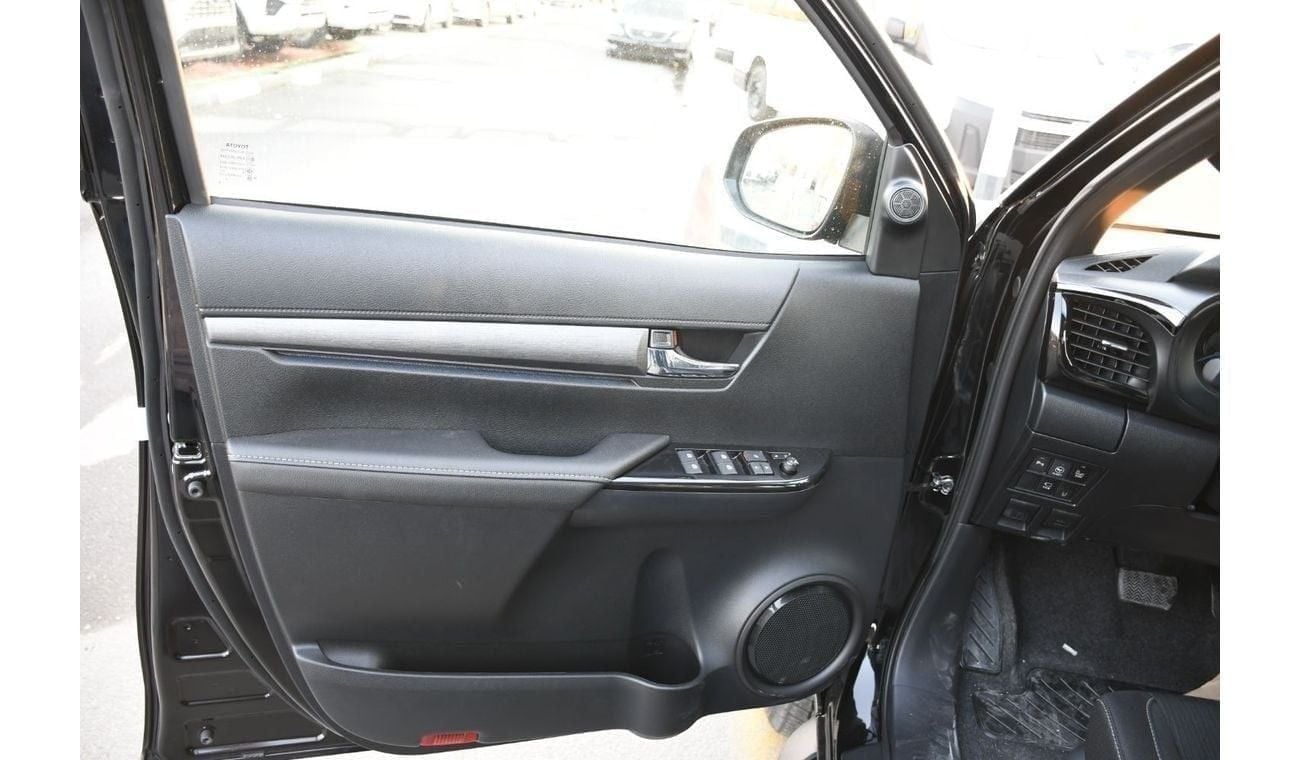 Toyota Hilux 4.0L Adventure V6 (Ready Stock )