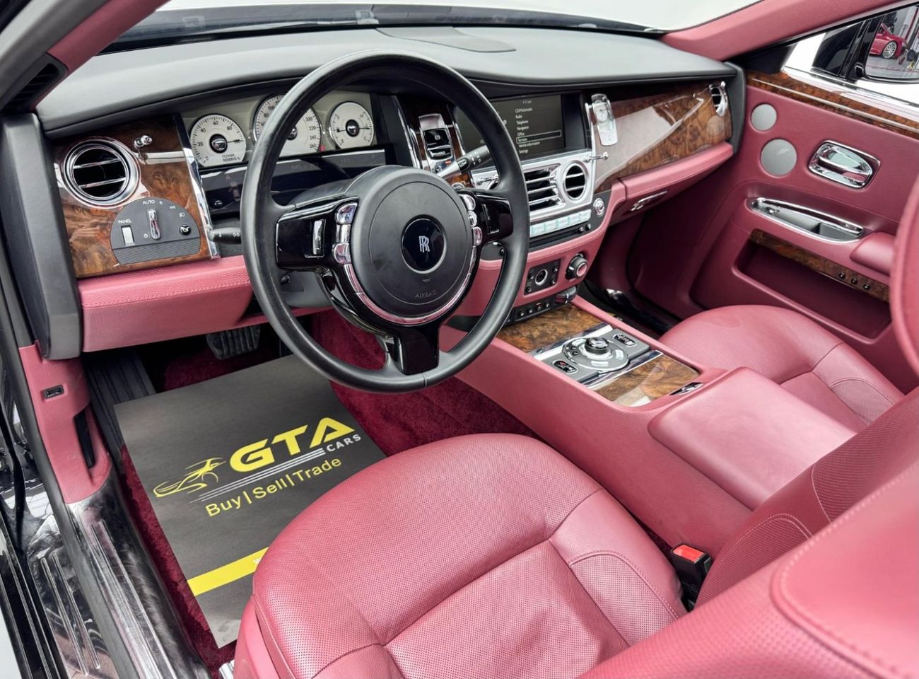 Rolls-Royce Ghost Std 6.6L 2011 Rolls-Royce Ghost, Full Service History, GCC