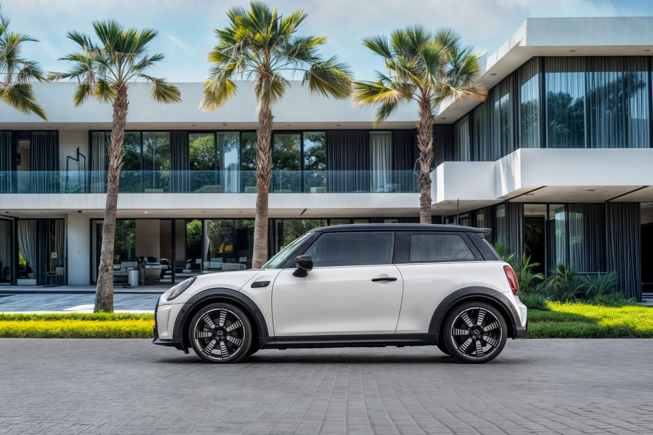 Mini Cooper Cooper S | 1,763 P.M | 0% Downpayment | LOW KMS | WARRANTY