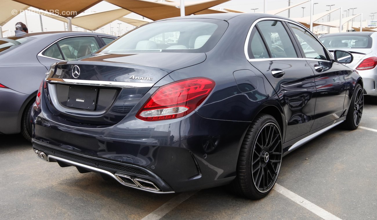 Mercedes-Benz C 300 4 Matic