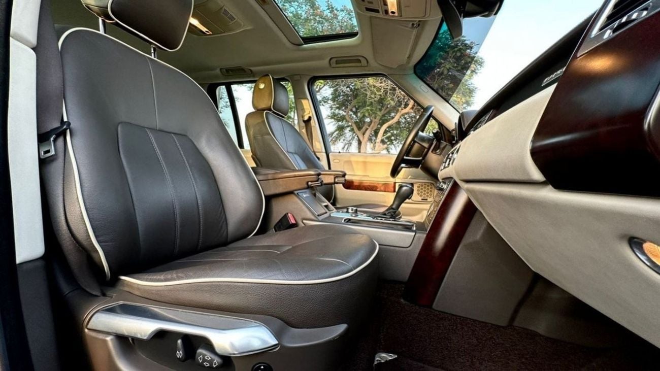 Land Rover Range Rover low mileage, ACCIDENT FREE, origenal paint.