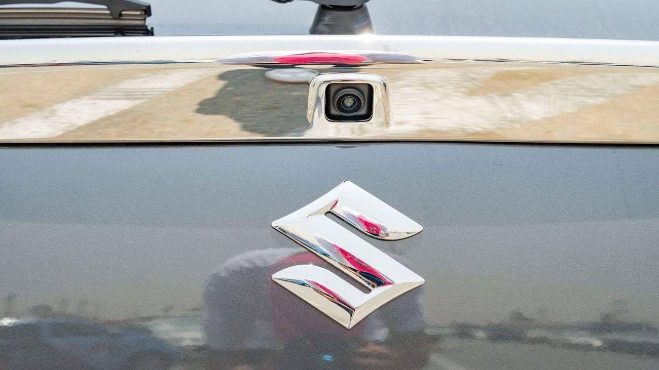 سوزوكي بالينو 2025 Suzuki Baleno 1.5L petrol At Full option -Grey