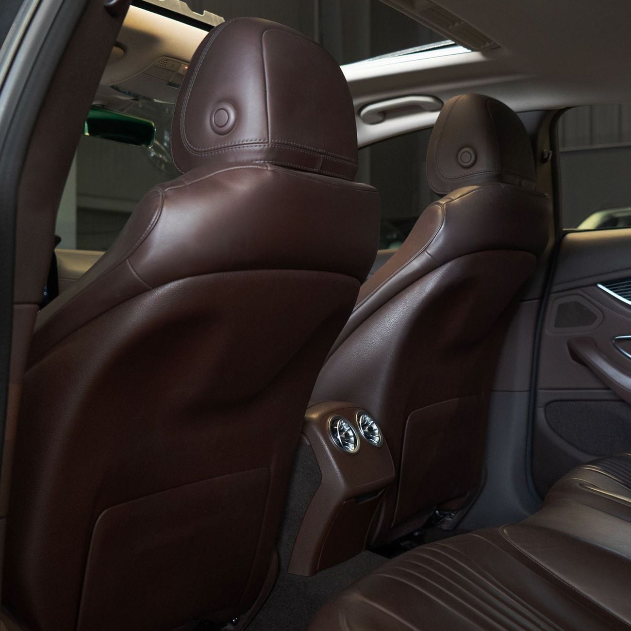 Mercedes-Benz CLS 350 Premium 2.0L (299 HP) AED 2,107 P.M • 0% Downpayment • Mercedes-Benz CLS 350 Premium  • 1 Year Warr