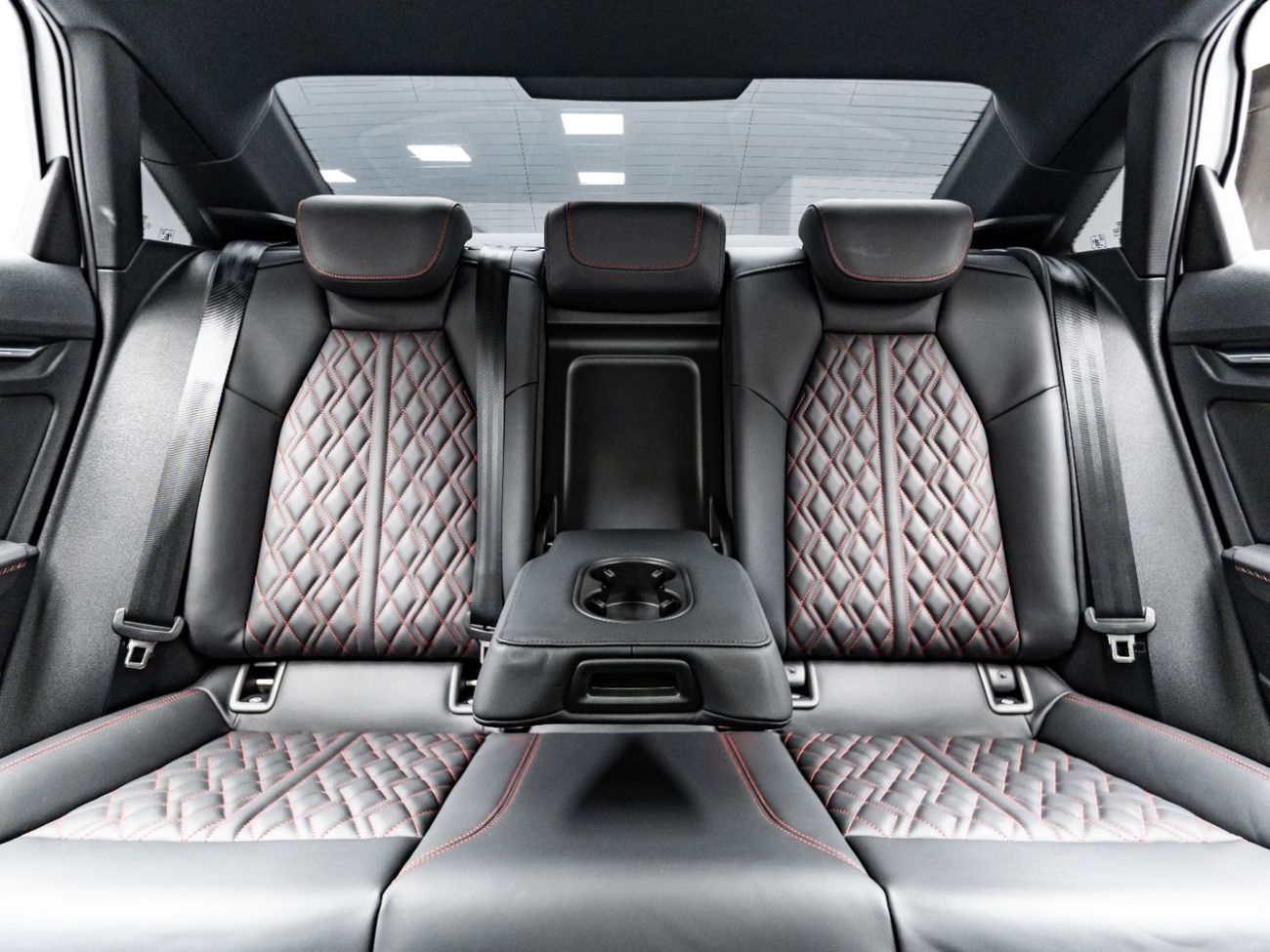 أودي S3 TFSI quattro 2.0L Sedan