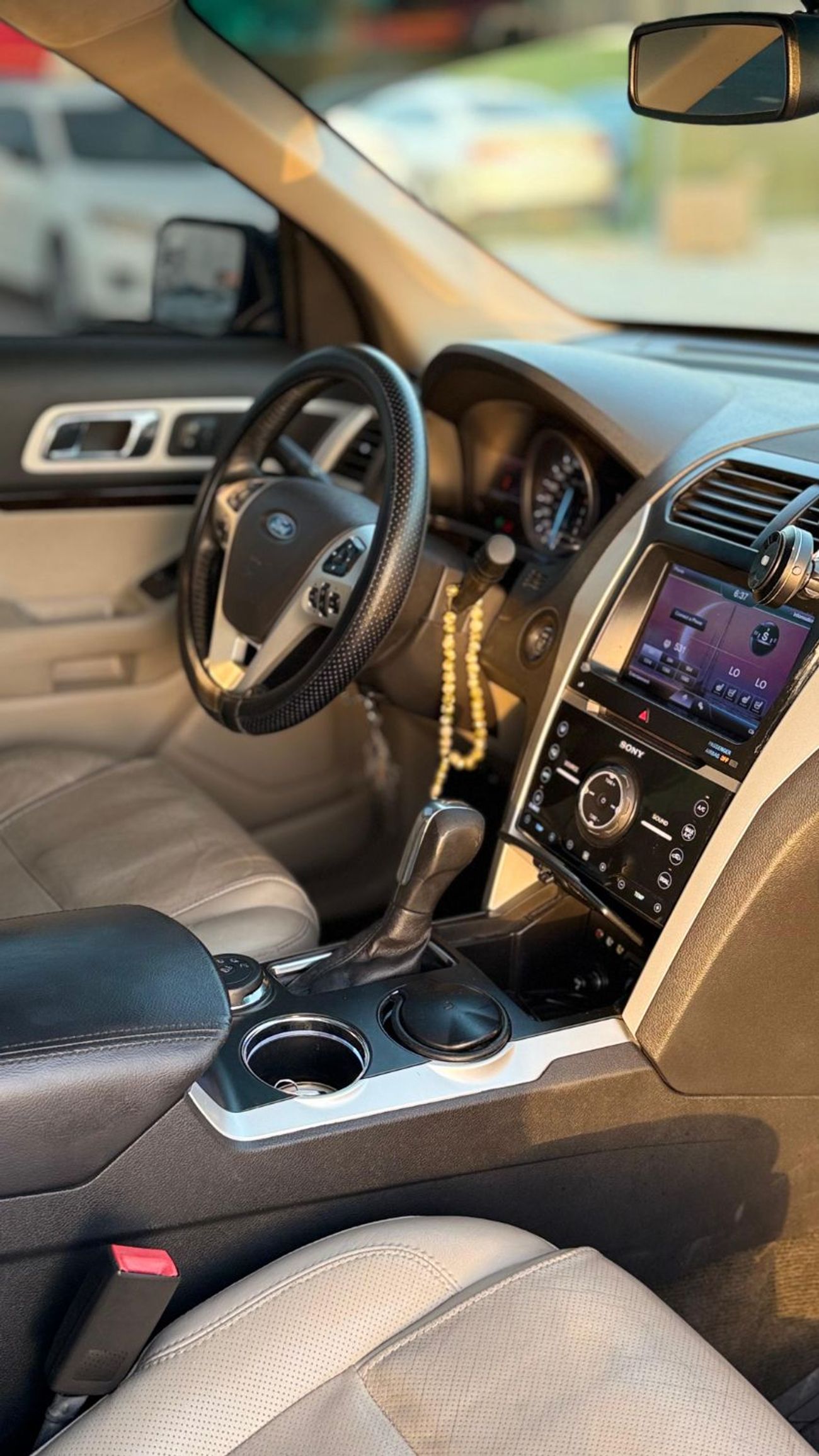 Ford Explorer Sport Trac فورد اكسبلورر LIMITED موديل : 2013 المطلوب 20,000 درهم  مواصفات خليجيه  ، 6 سلندر ، 7 مقاعد ، شاشة  