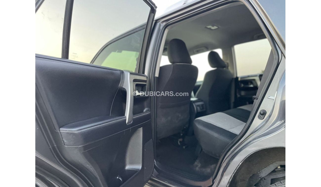 Toyota 4Runner 2020 TOYOTA 4RUNNER SR5  4x4   4.0L -V6 All wheel drive / EXPORT ONLY