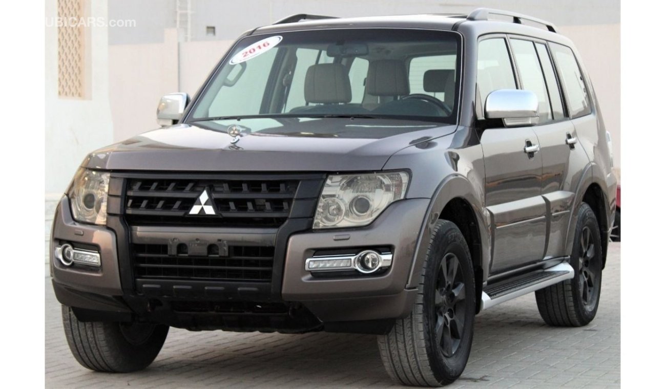 Mitsubishi Pajero Mitsubishi Pajero 2016 GCC, full option, in excellent condition, without accidents, very clean from