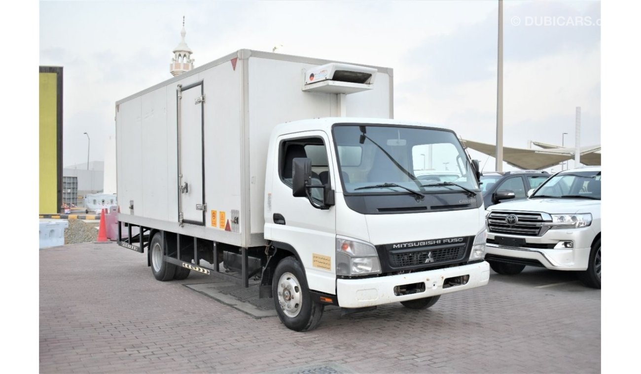 ميتسوبيشي كانتر 2016 | MITSUBISHI CANTER 4.2 TON TRUCK | RED-DOT CHILLER | 16-FEET | GCC | VERY WELL-MAINTAINED | SP