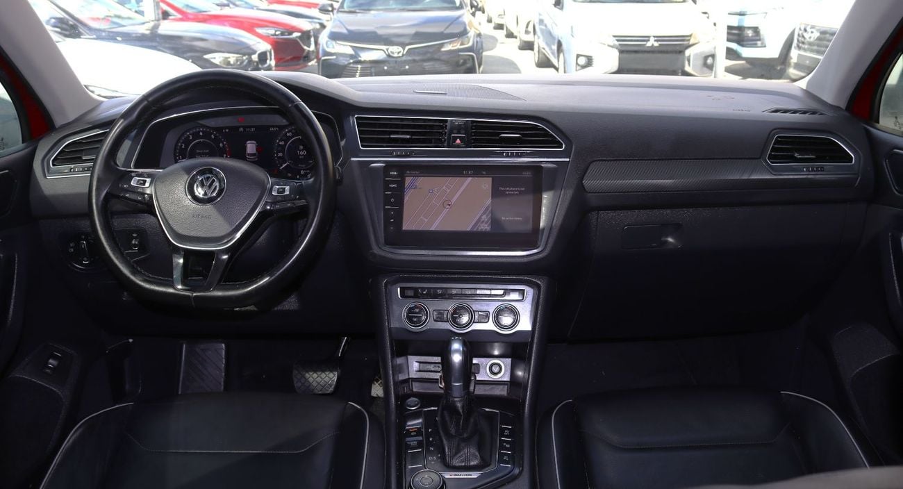 Volkswagen Tiguan R-Line 2.0L Volkswagen Tiguan 2018- GCC - Accident-free - 2.0L  - Full options - All-wheel drive - E