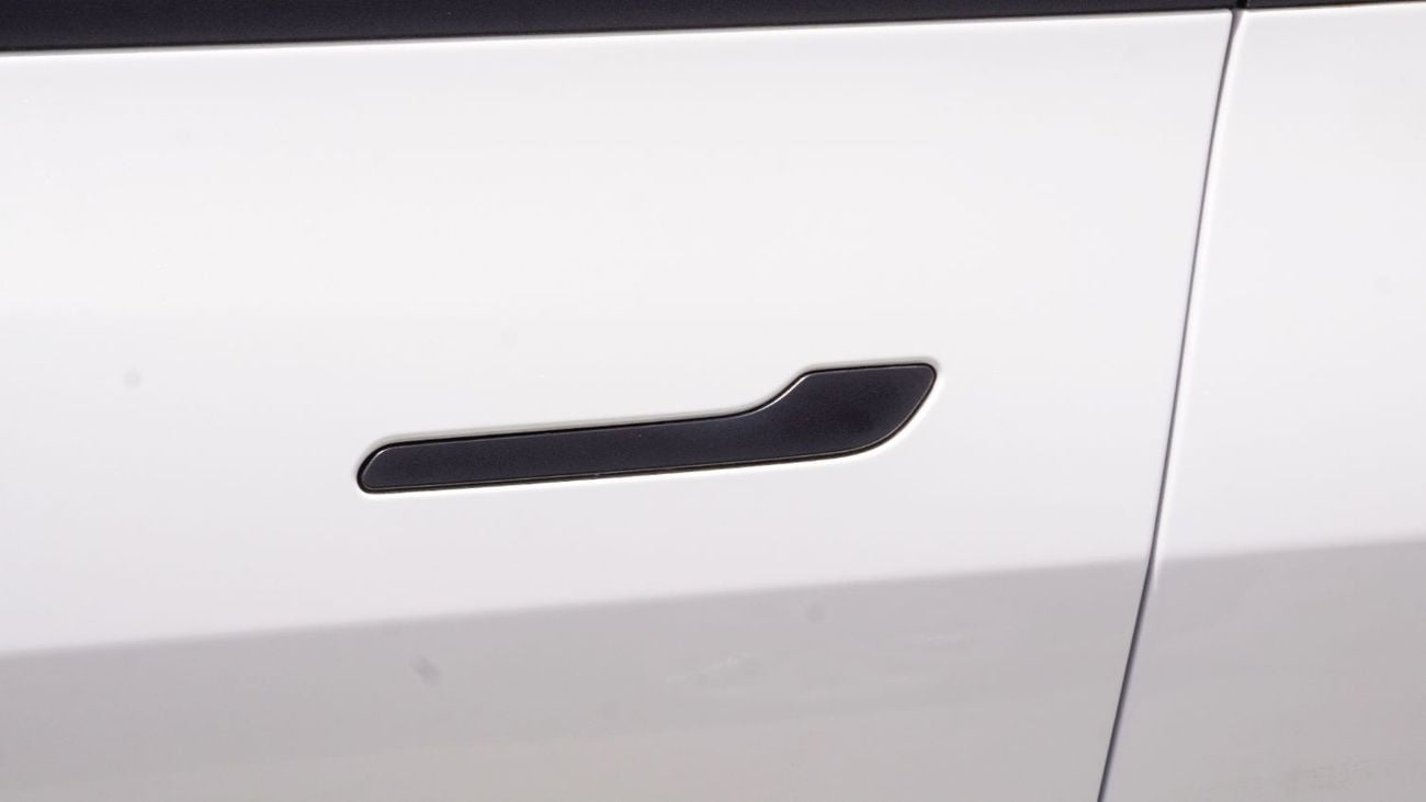 تسلا موديل Y Tesla Model Y Long Range Version/20 Inches AWD .Export Price.