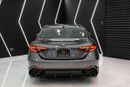 ألفا روميو جوليا Quadrifoglio, Carbon Trim, Harman/Kardon Audio, Sport Package, GCC Specs!!