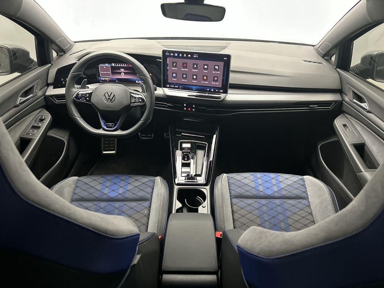 Volkswagen Golf R 2.0L | Fabric Seats | 19" Estoril Alloys | Panoramic Roof