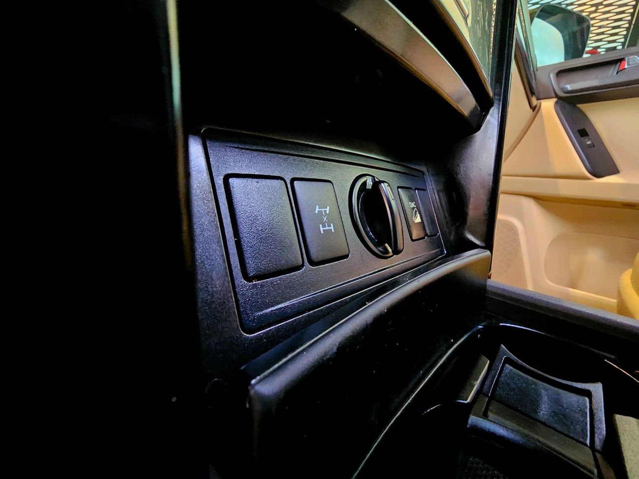 تويوتا برادو GXR/ SUNROOF/ ELECTRIC LEATHER SEATS/ FULL OPT/ V6 4.0 4WD/ LOW MILEAGE