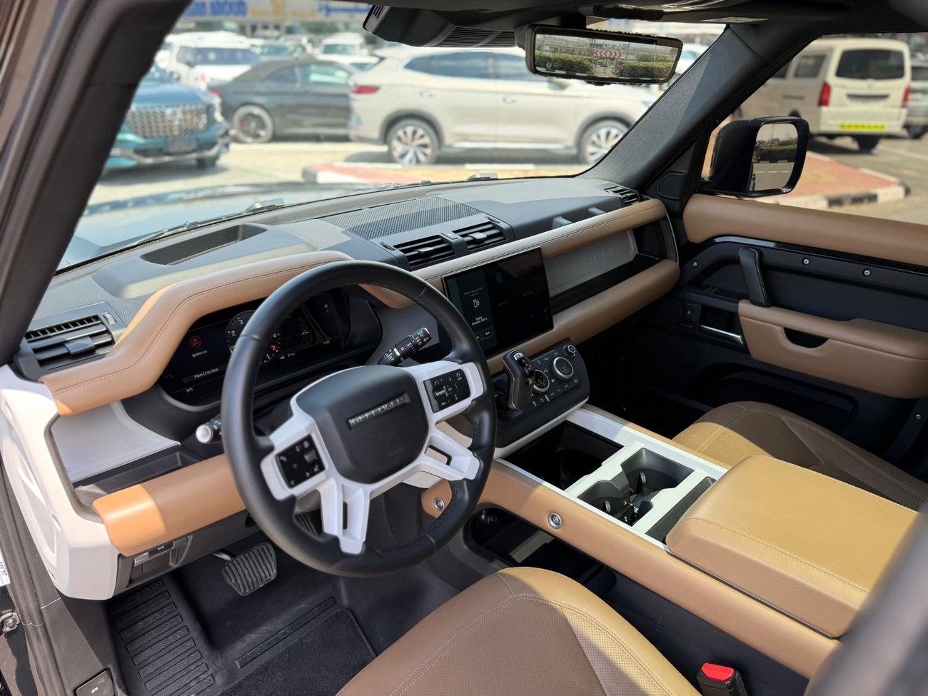 لاند روفر ديفندر P400 90 HSE 3.0L (5 Seater)