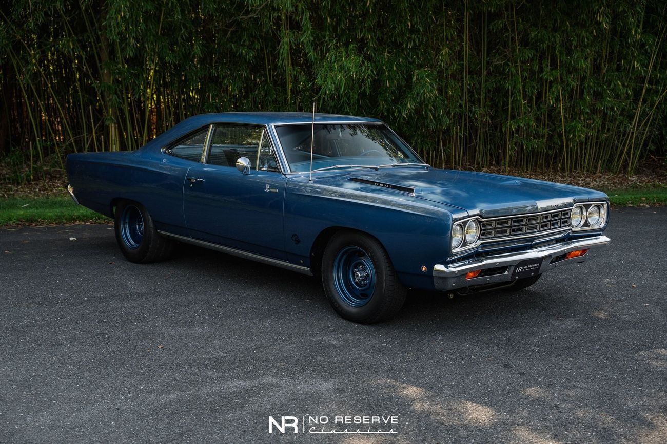 Plymouth Road Runner 426 Hemi Hellephant powered 1 of 1 Pro Touring Restomod