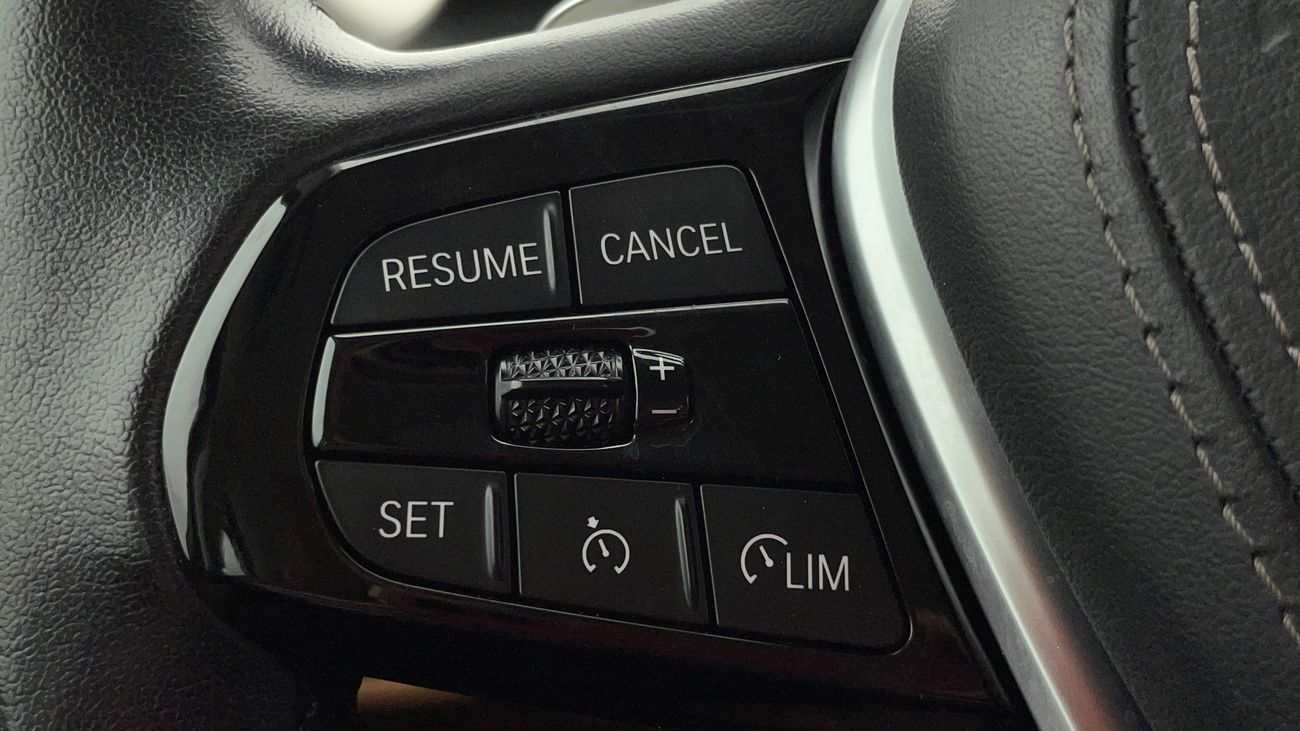 بي أم دبليو 520i JOY EDITION 2 | بدون دفعة مقدمة | اختبار القيادة في المنزل