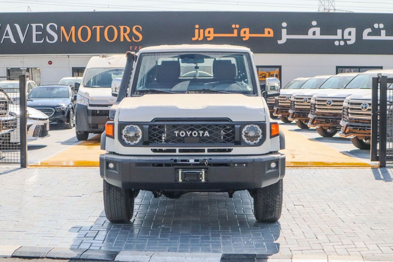 Toyota Land Cruiser Pick Up Std 4.0L Double Cab Utility 4WD Toyota Land Cruiser 70 Series (GRJ79, 4.0L, Double Cab, 4WD)