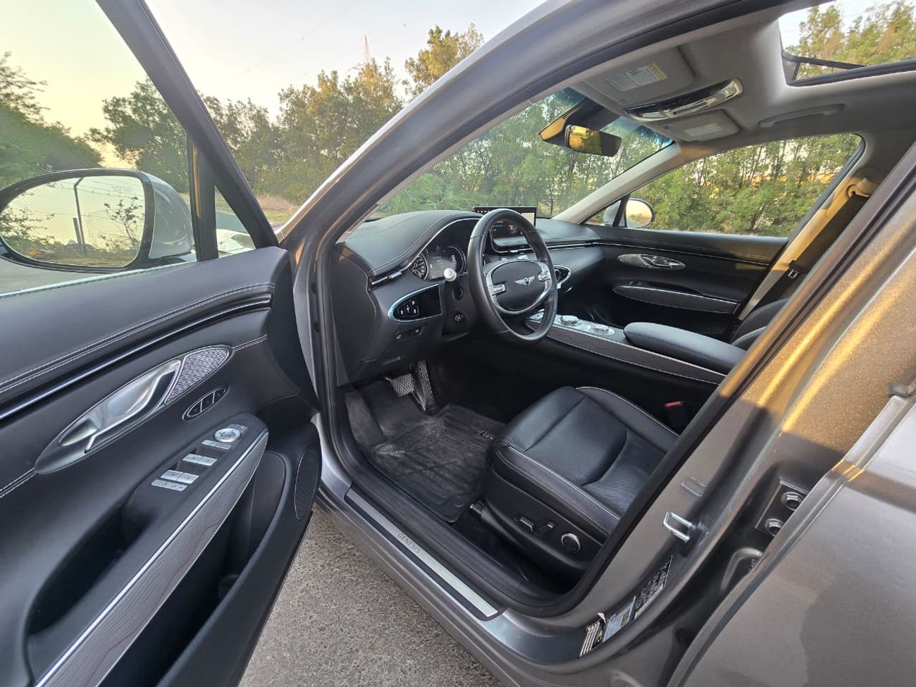 جينيسس GV70 Premium 2.5L AWD