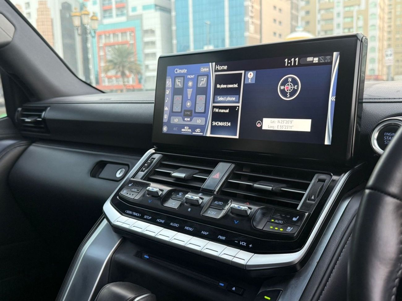 تويوتا لاند كروزر 2025 Model VXR Full Option RHD Car is very clean and perfect condition