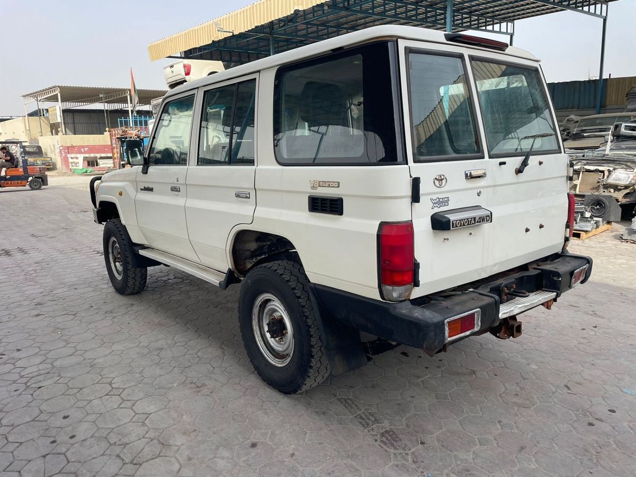 Toyota Land Cruiser 70