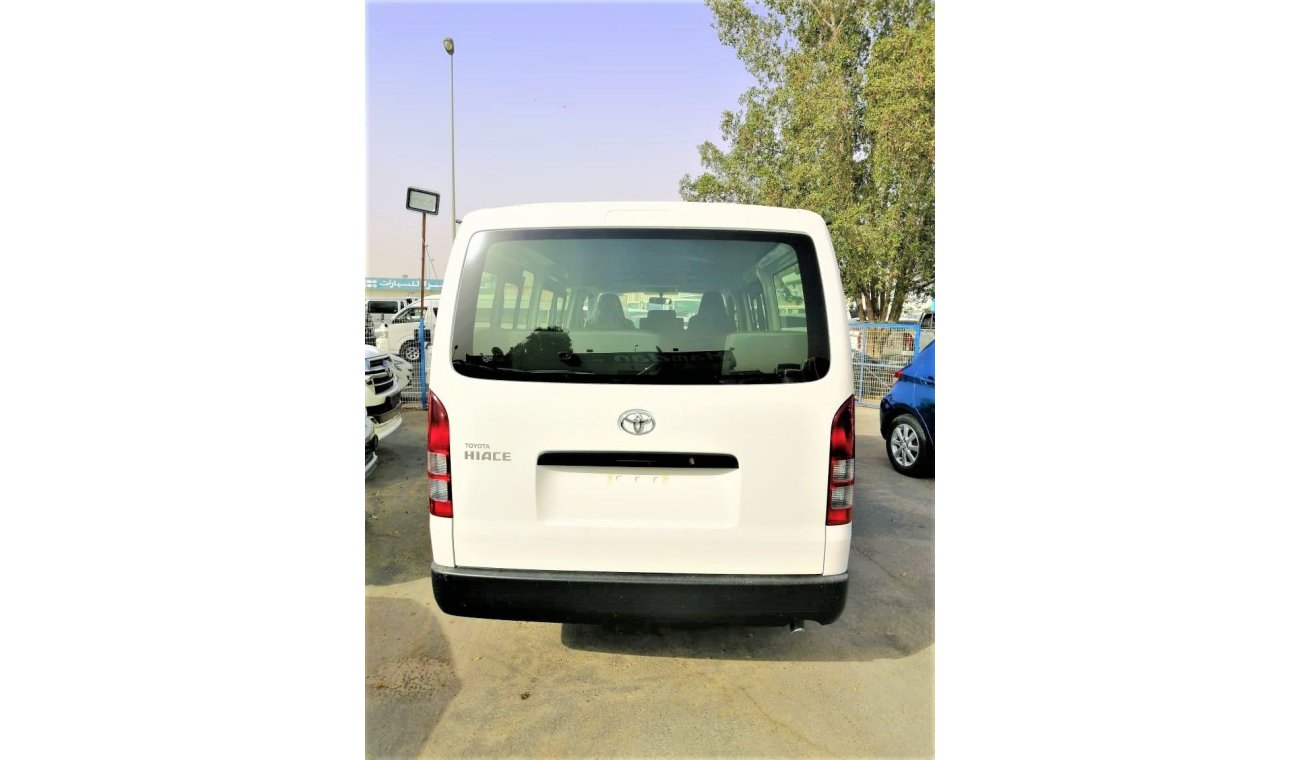 Toyota Hiace diesel / Year 2020 - 0 KM /13 seater