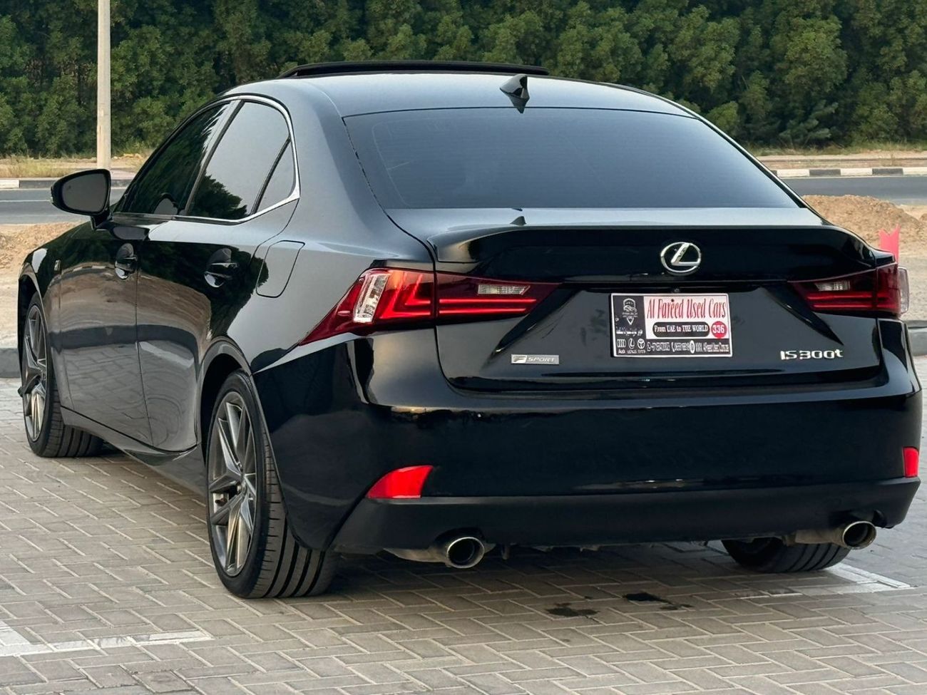 Lexus IS 200 Premier In excellent condition inside and out