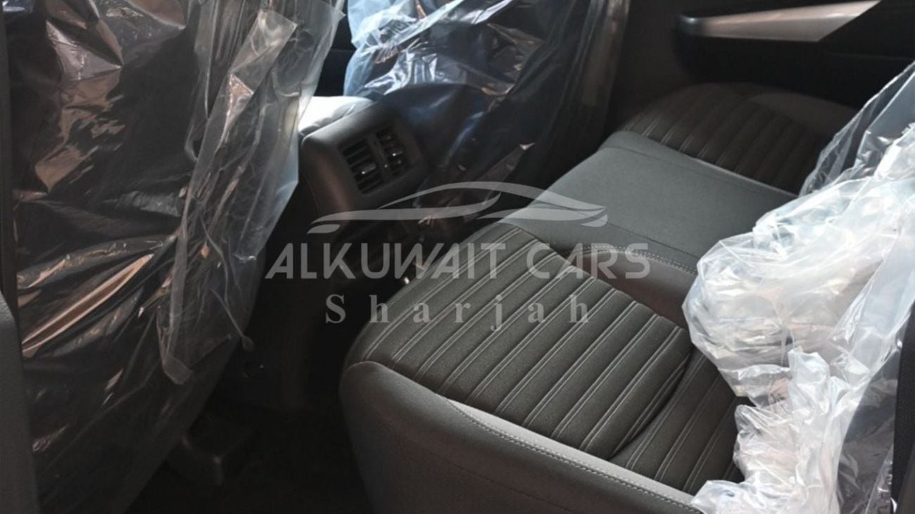 Nissan Navara NISSAN NAVARA 2.5 PETROL L E 4X 4 MT DC PLUS 2023