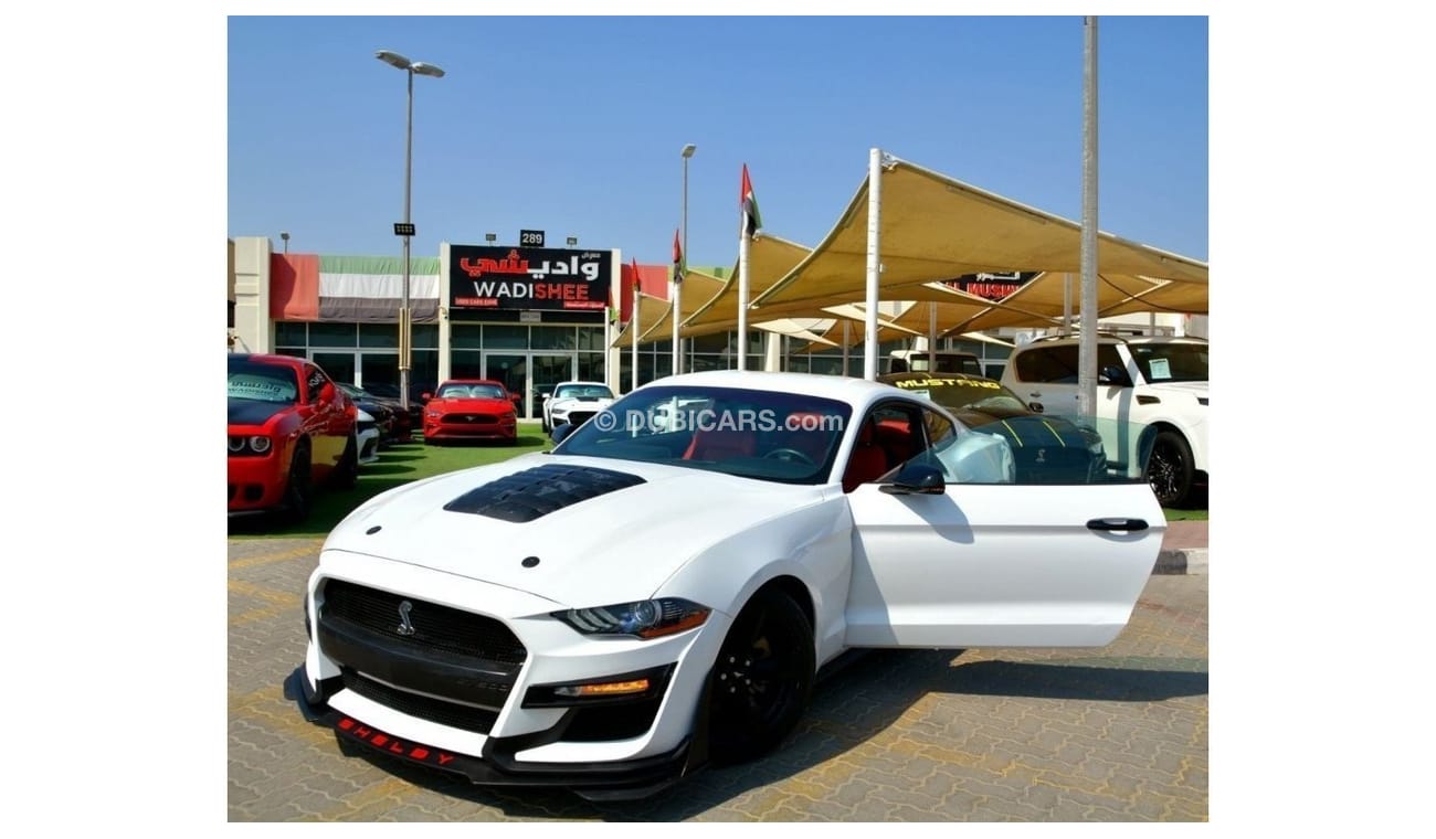 فورد موستانج ايكوبوست محرك ايكوبوست 4 سلندر سعة 2.3 لتر مع تيربو يولد قوة 330 حصان (335 حصان أوروبي PS) و 475 نيو