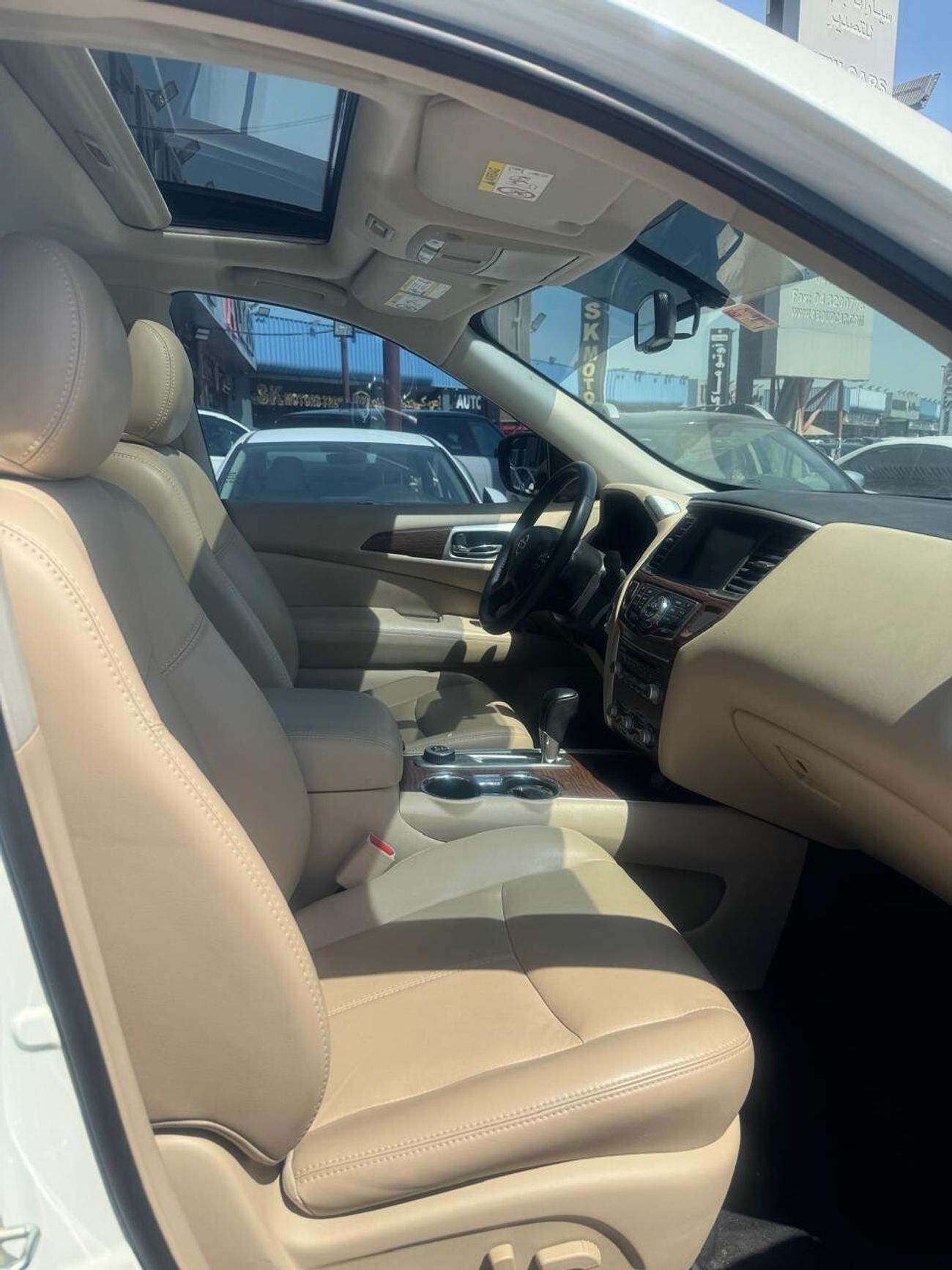 Nissan Pathfinder SV, 3.5cc, Sunroof, Leather Seats,Navigation, Adaptive Cruise Control, MY2020