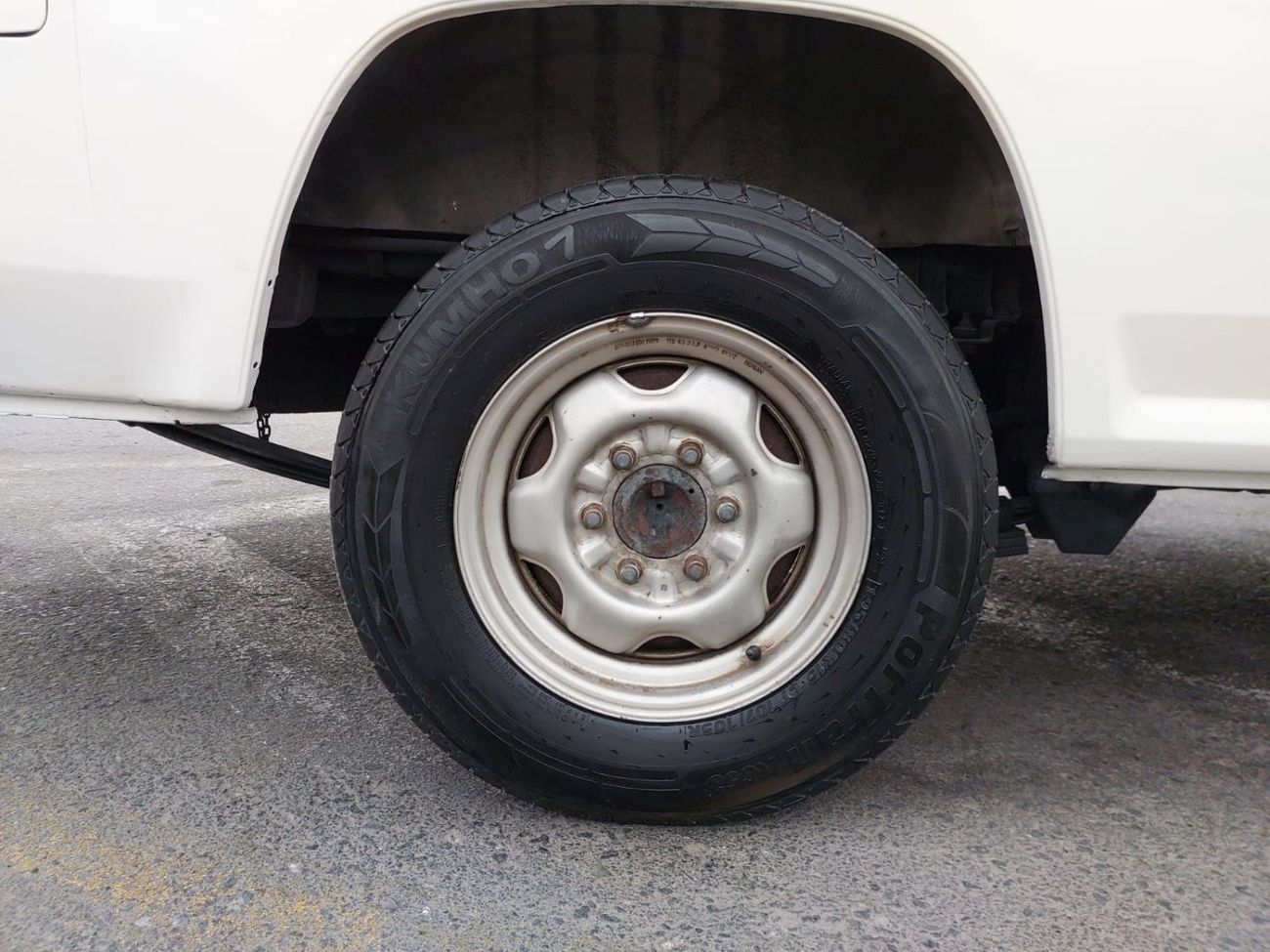 Nissan Caravan NISSAN CARAVAN VAN RHD 2000 MODEL 3.1 L DIESEL AUTOMATIC(PM010502)