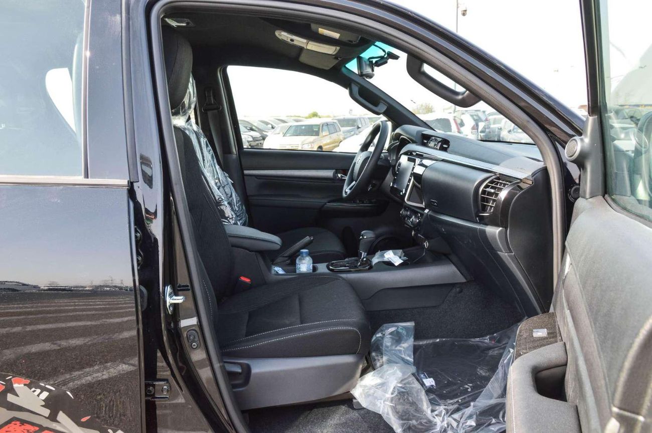 تويوتا هيلوكس TOYOTA HILUX ADVENTURE 4.0L 4WD PICKUP 2025