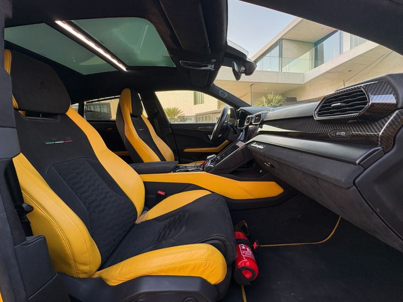 لامبورغيني اوروس AED 12,800 P.M. | 0% DP | LAMBORGHINI URUS | UNDER WARRANTY TILL FEB 2027 | GCC