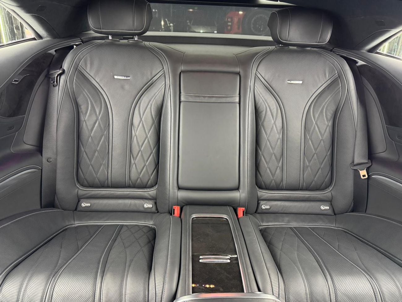 Mercedes Benz S63 AMG 5.5 L V8