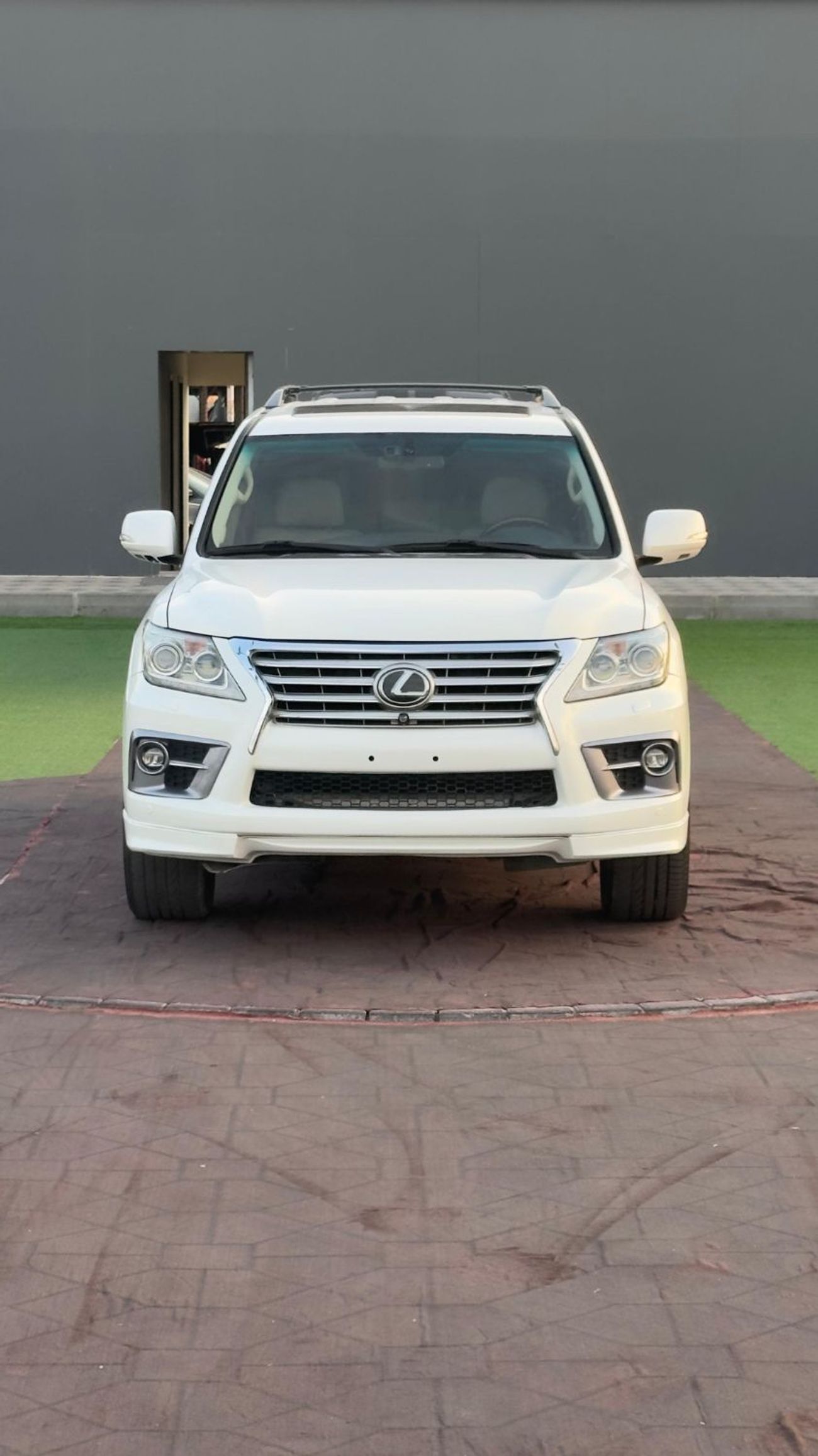 Lexus LX 570