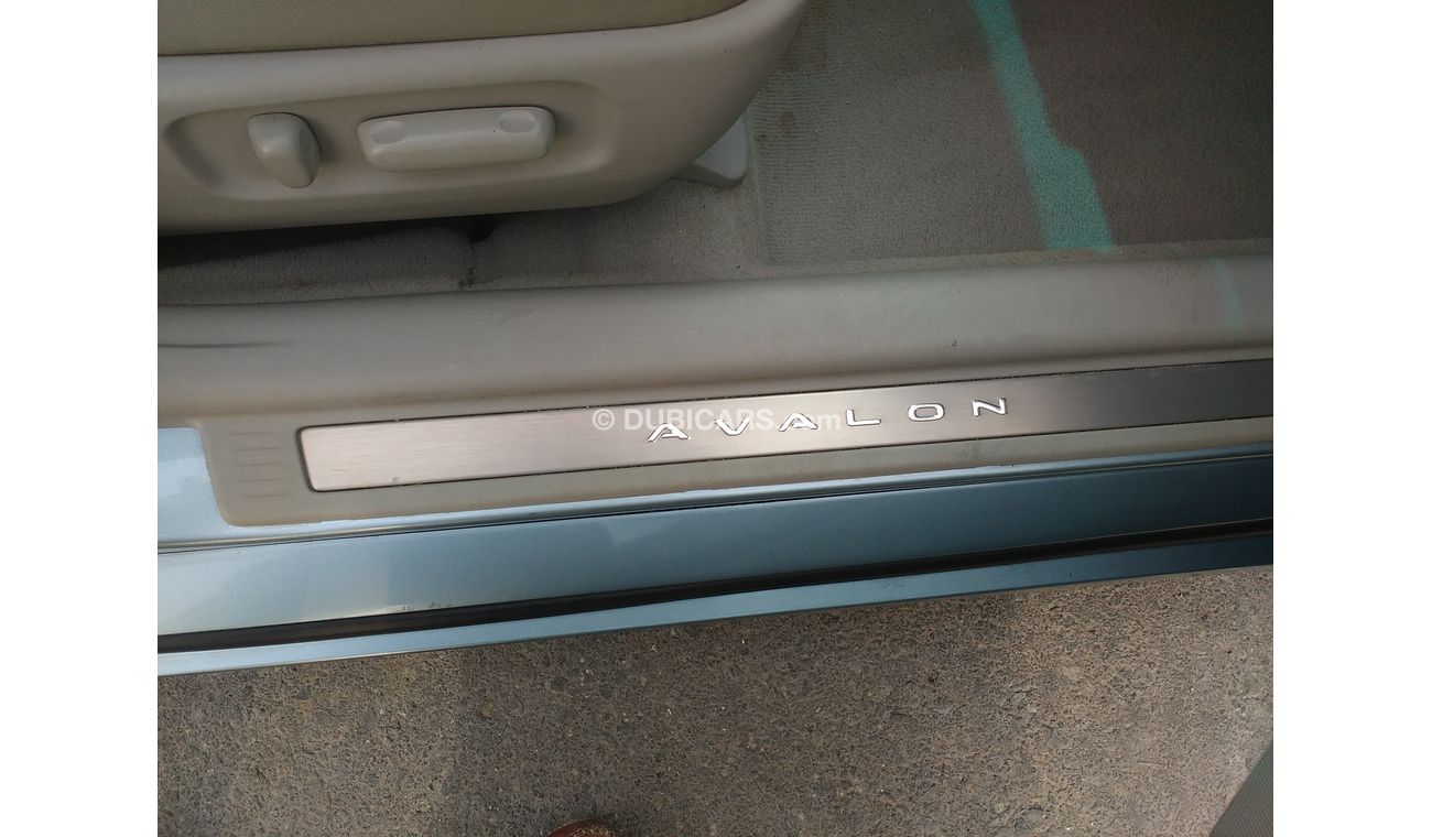 تويوتا افالون