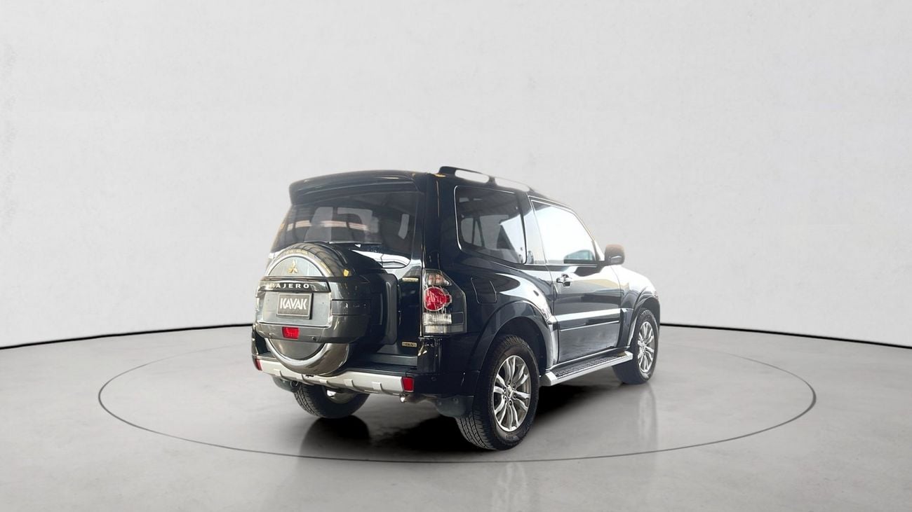 Mitsubishi Pajero 3.8 GLS AUTO 4WD SWB H/L LTHR | Guaranteed Warranty | 0 Down Payment