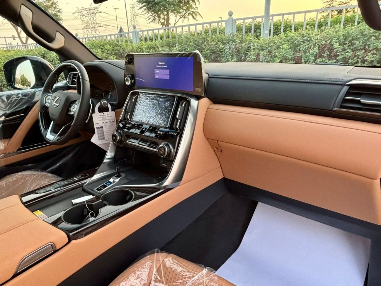 لكزس LX 700h SIGNATURE