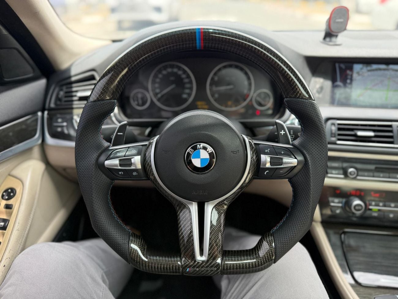 بي أم دبليو 528i Exclusive M Sport 2.0L