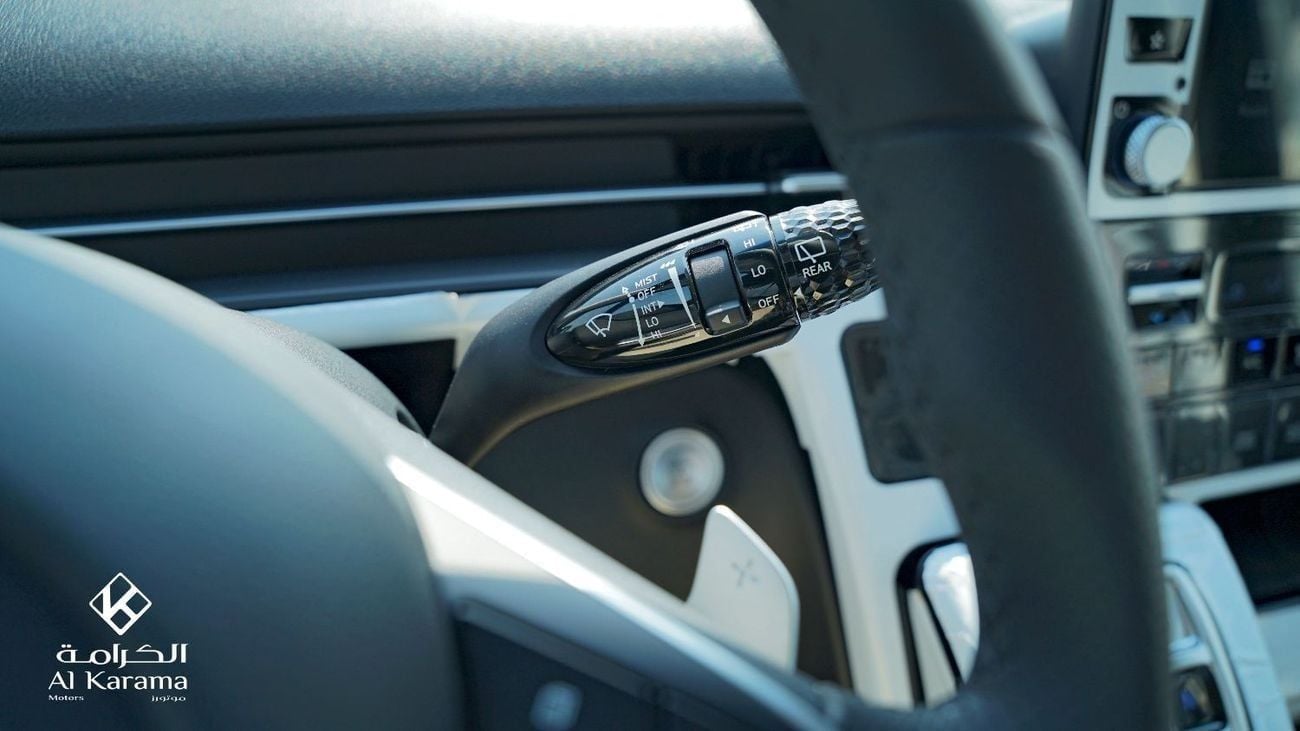 Hyundai Staria 3.5L V6 | 9 Seater with 2 independent swiveling seats | Power Sliding Doors | Cruise Control