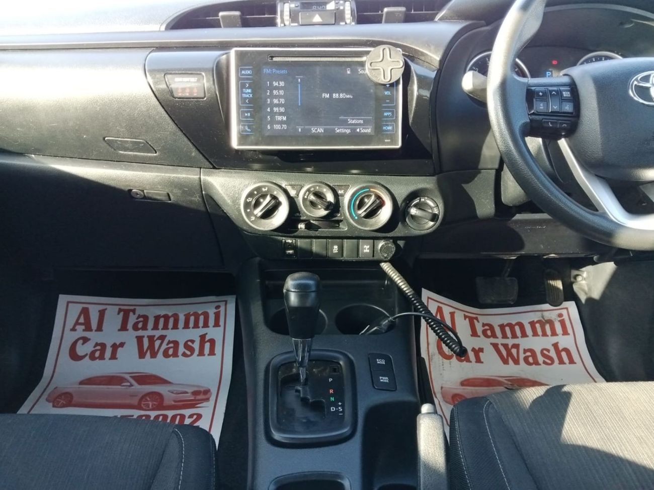 Toyota Hilux TOYOTA HILUX PICK UP RIGHT HAND DRIVE (PM1167)